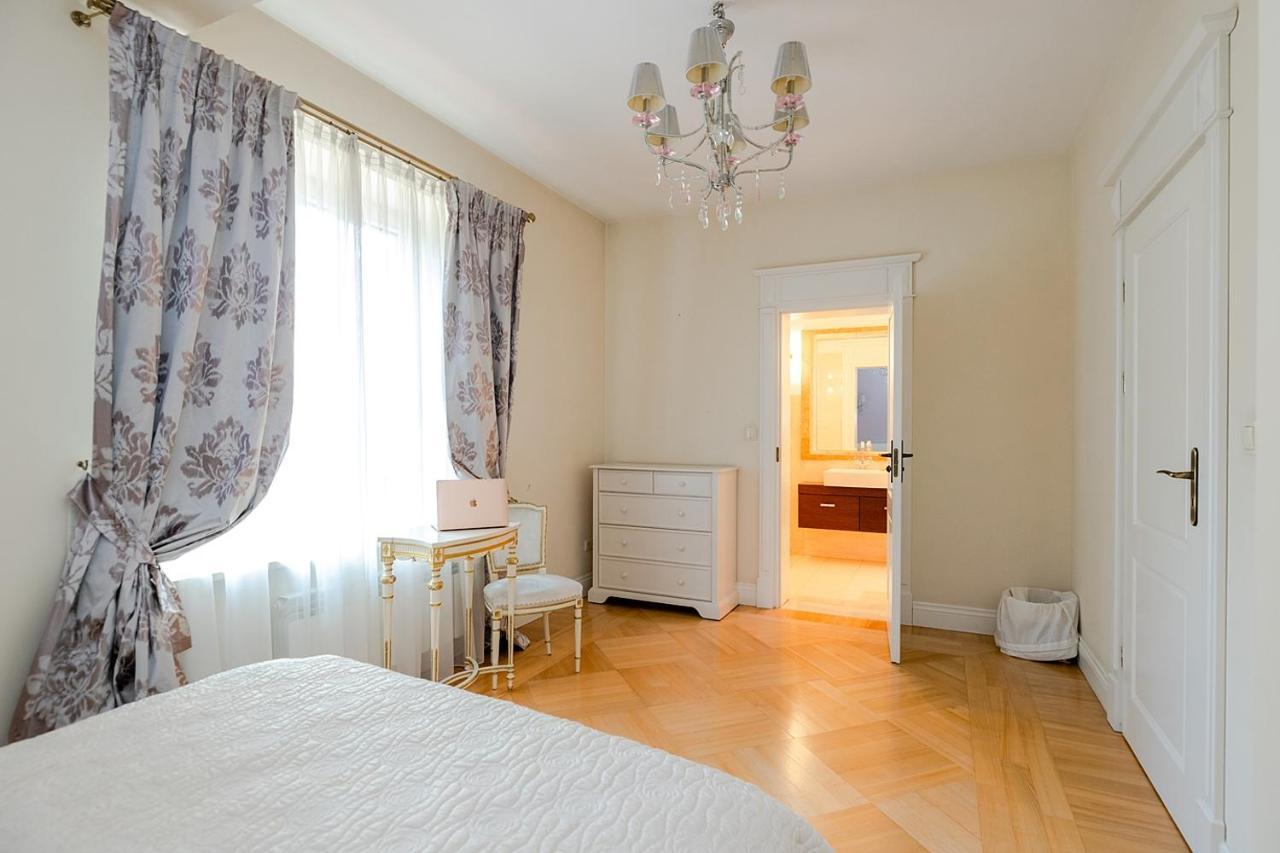 Luxury Villa Indoor Pool Warsaw Magdalenka Ngoại thất bức ảnh